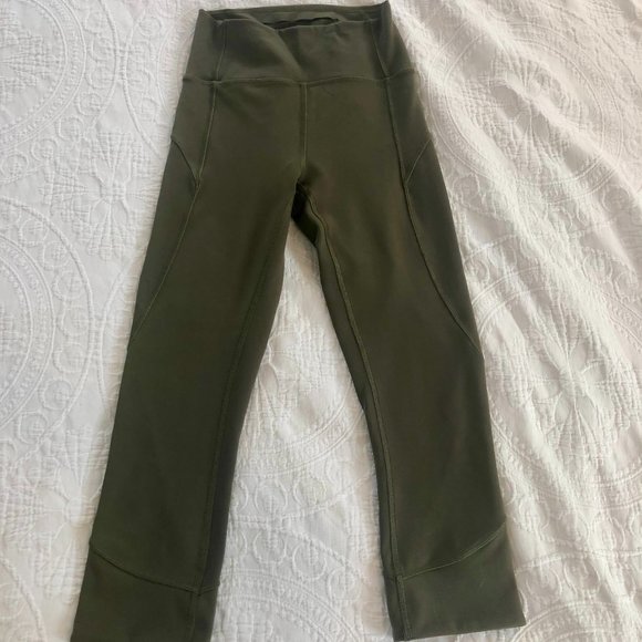 lululemon athletica Pants - Lululemon Leggings 21" size 2